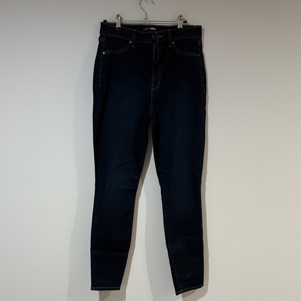 FASHION NOVA Midnight Skinny Jeans - Picture 3 of 7